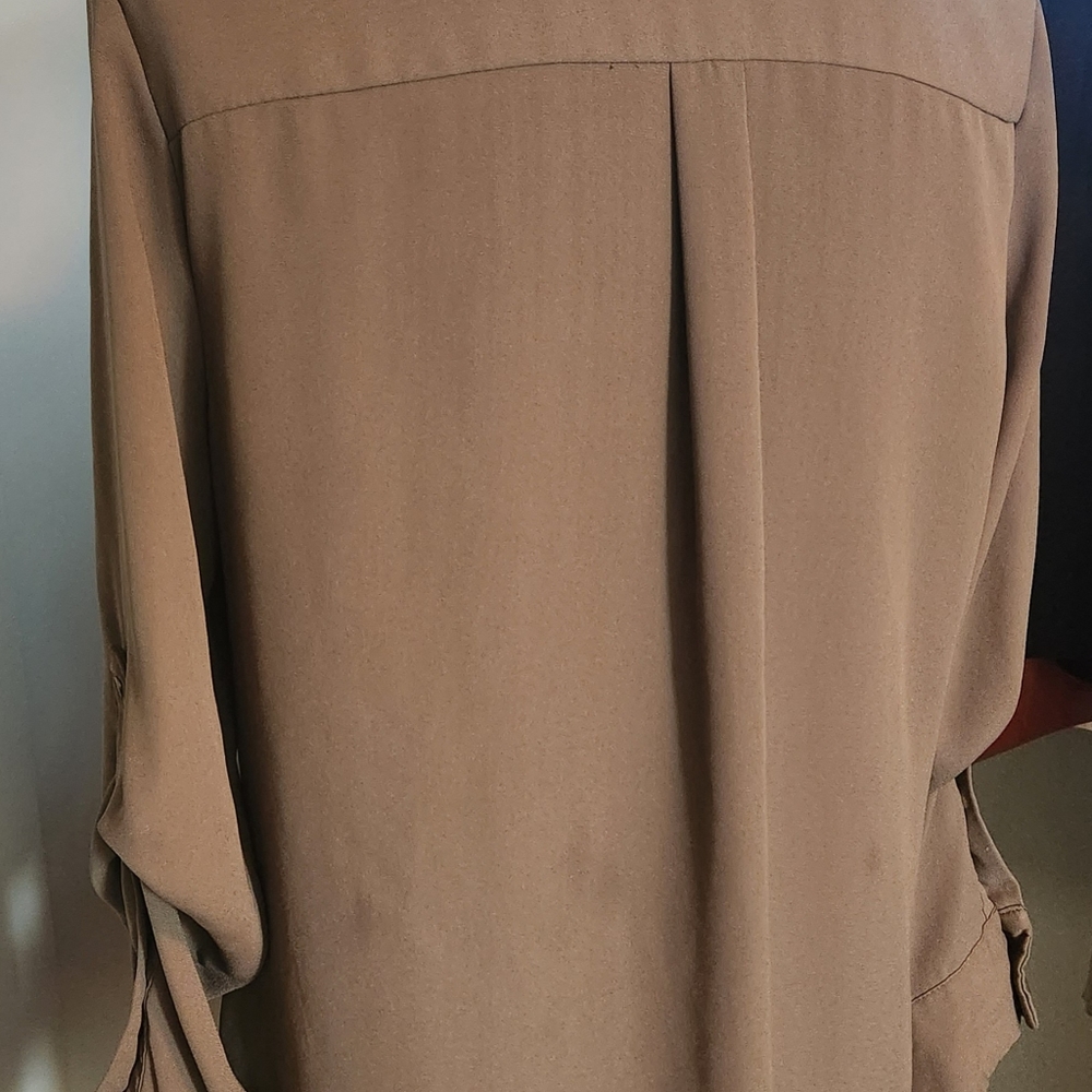 Button down collared blouse - Picture 5 of 6